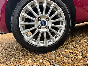 Used 2014 Ford Fiesta Titanium Red - Interior and Exterior details 17