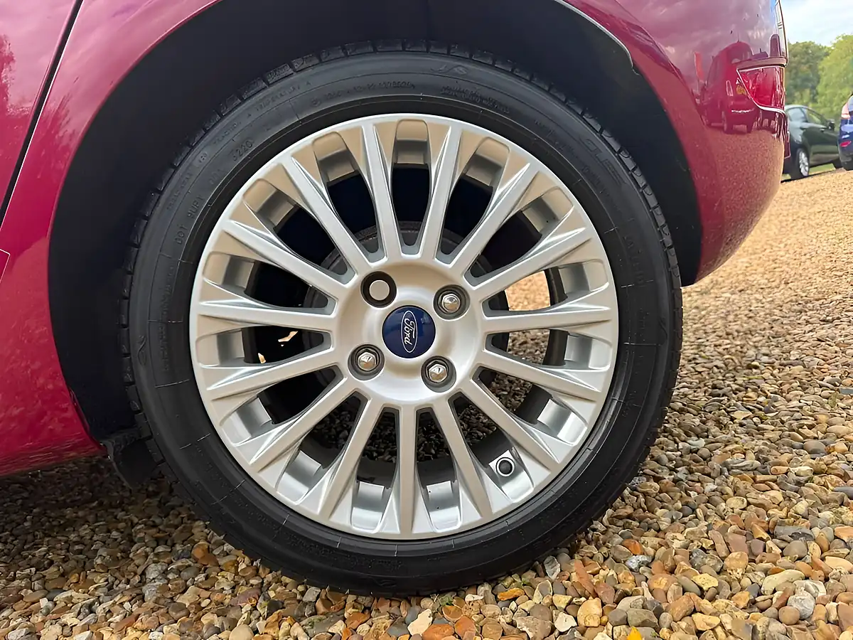 Used 2014 Ford Fiesta Titanium Red - Interior and Exterior details 18