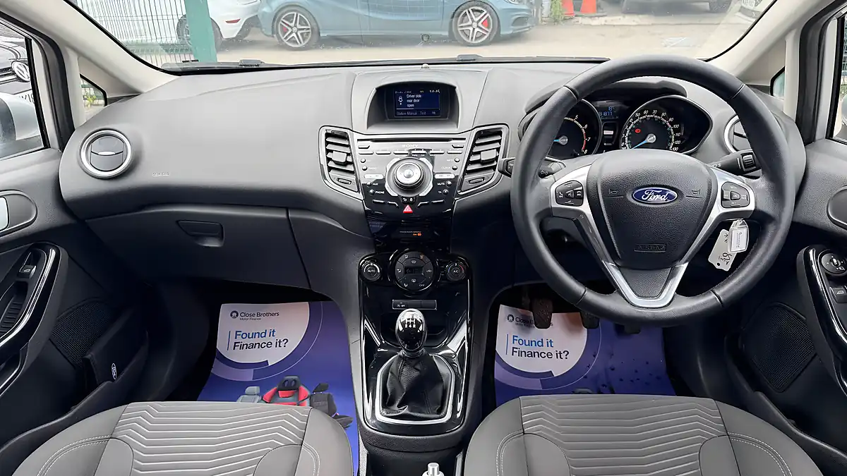 Used 2014 Ford Fiesta Titanium Silver - Interior and Exterior details 10