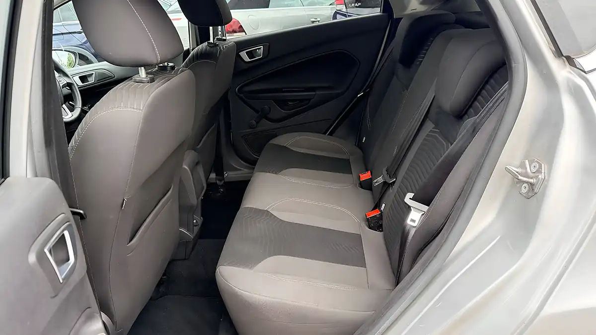 Used 2014 Ford Fiesta Titanium Silver - Interior and Exterior details 19