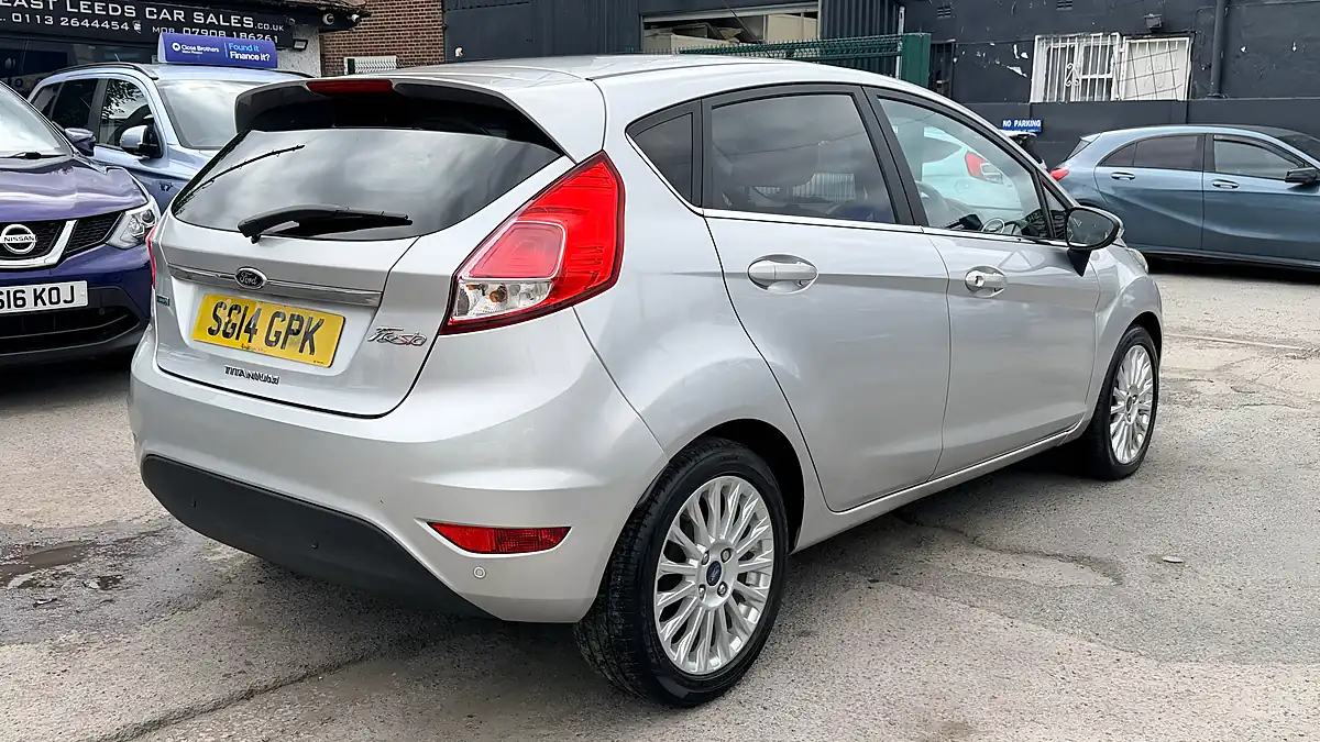 Used 2014 Ford Fiesta Titanium Silver - Interior and Exterior details 3