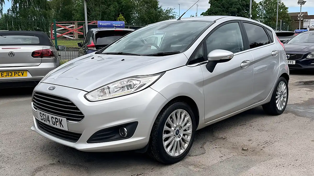 Used 2014 Ford Fiesta Titanium Silver - Interior and Exterior details 7