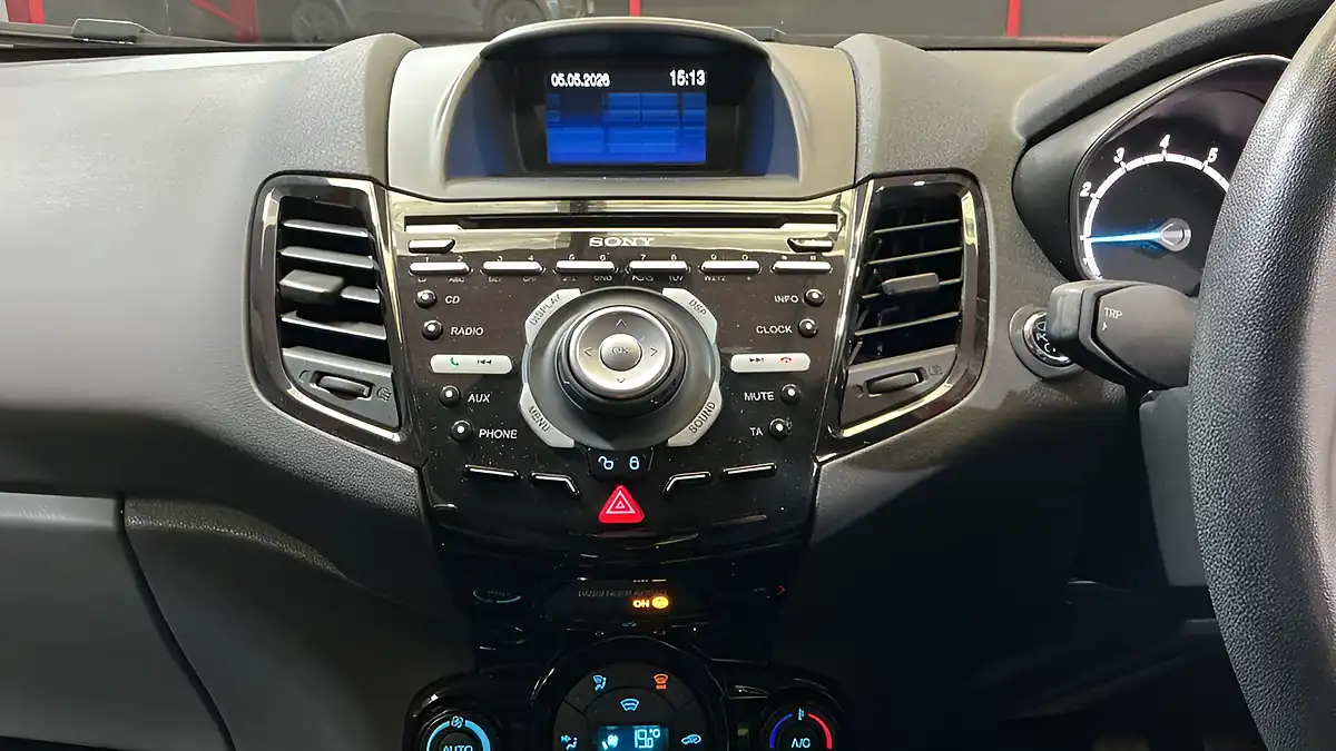 Used 2014 Ford Fiesta Titanium White - Interior and Exterior details 12