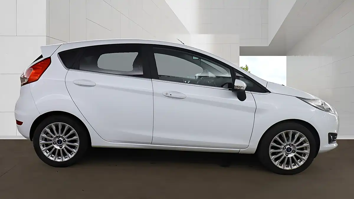 Used 2014 Ford Fiesta Titanium White - Interior and Exterior details 7