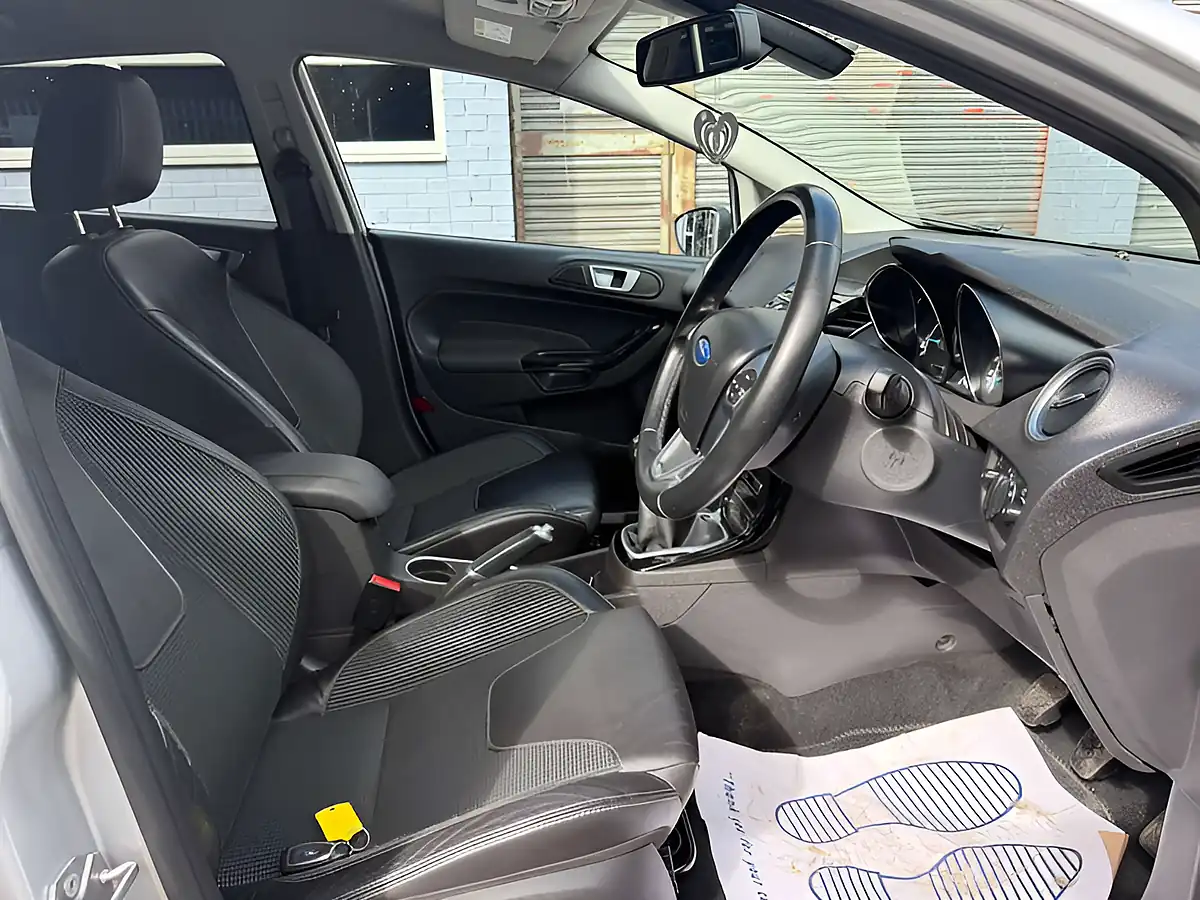 Used 2014 Ford Fiesta Titanium X Silver - Interior and Exterior details 14
