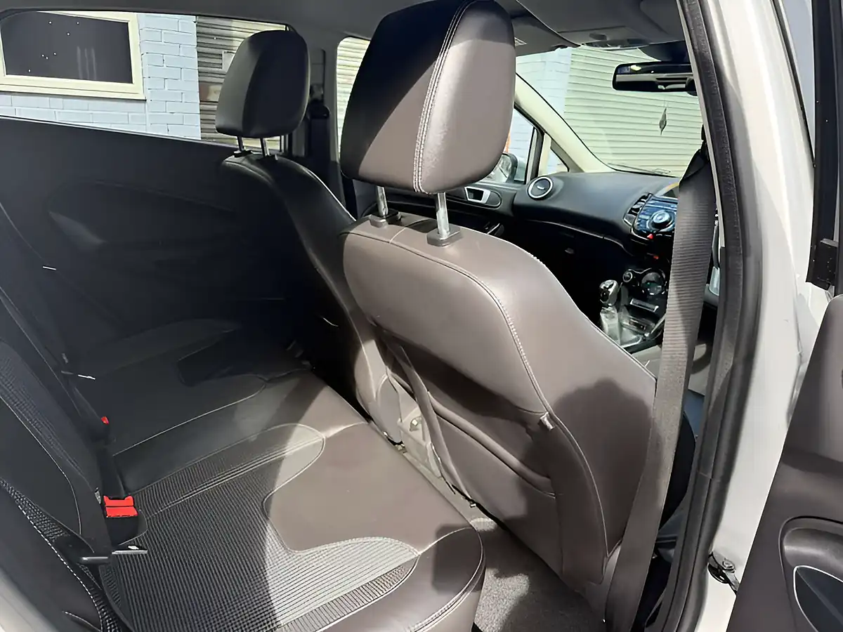 Used 2014 Ford Fiesta Titanium X Silver - Interior and Exterior details 17