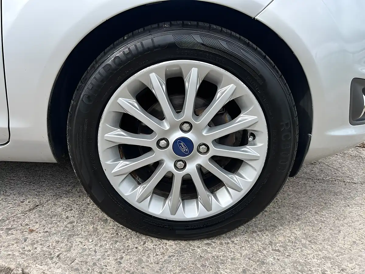 Used 2014 Ford Fiesta Titanium X Silver - Interior and Exterior details 20