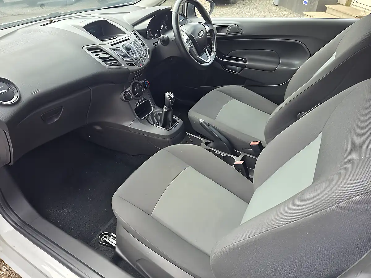 Used 2014 Ford Fiesta Van Econetic Ii White - Interior and Exterior details 14