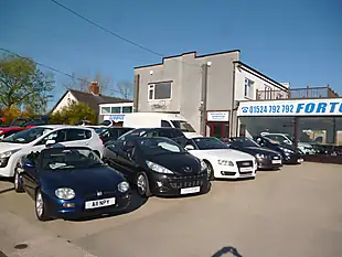 Used 2014 Ford Fiesta Zetec 3DR Silver - Interior and Exterior details 19