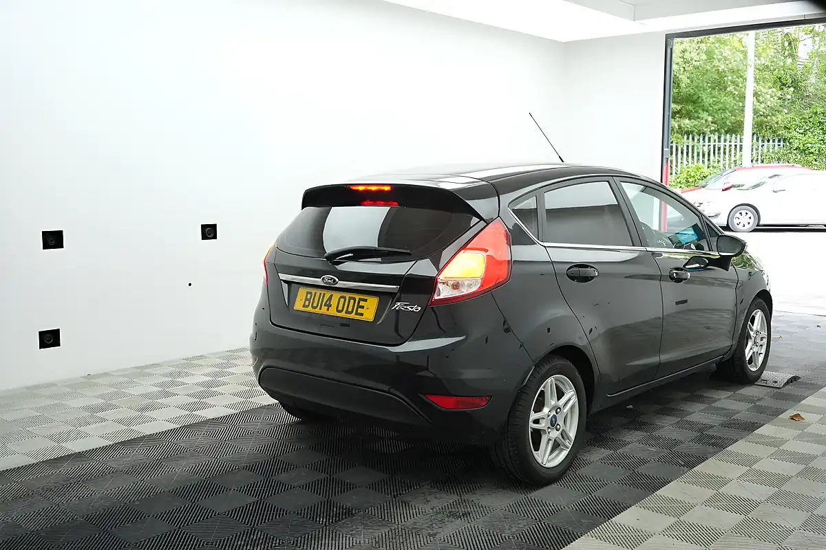 Used 2014 Ford Fiesta Zetec Black - Interior and Exterior details 5