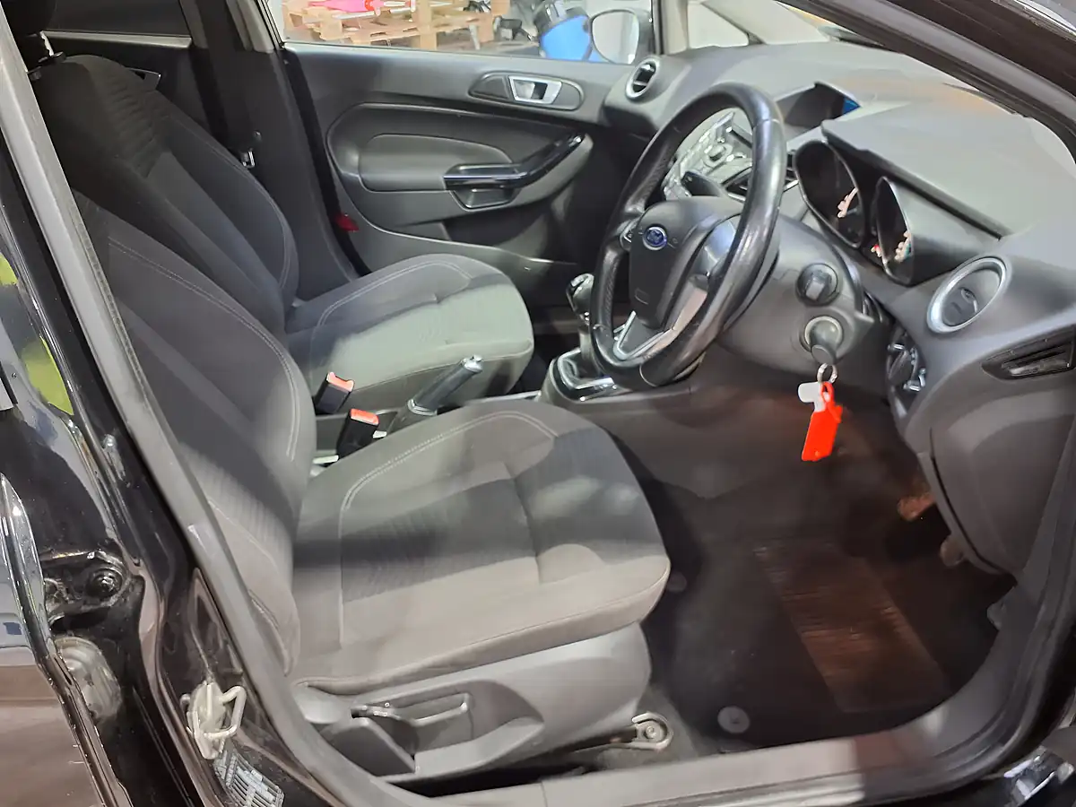 Used 2014 Ford Fiesta Zetec Black - Interior and Exterior details 7