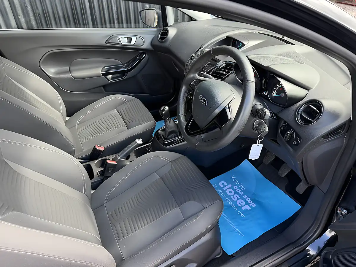 Used 2014 Ford Fiesta Zetec Black - Interior and Exterior details 11
