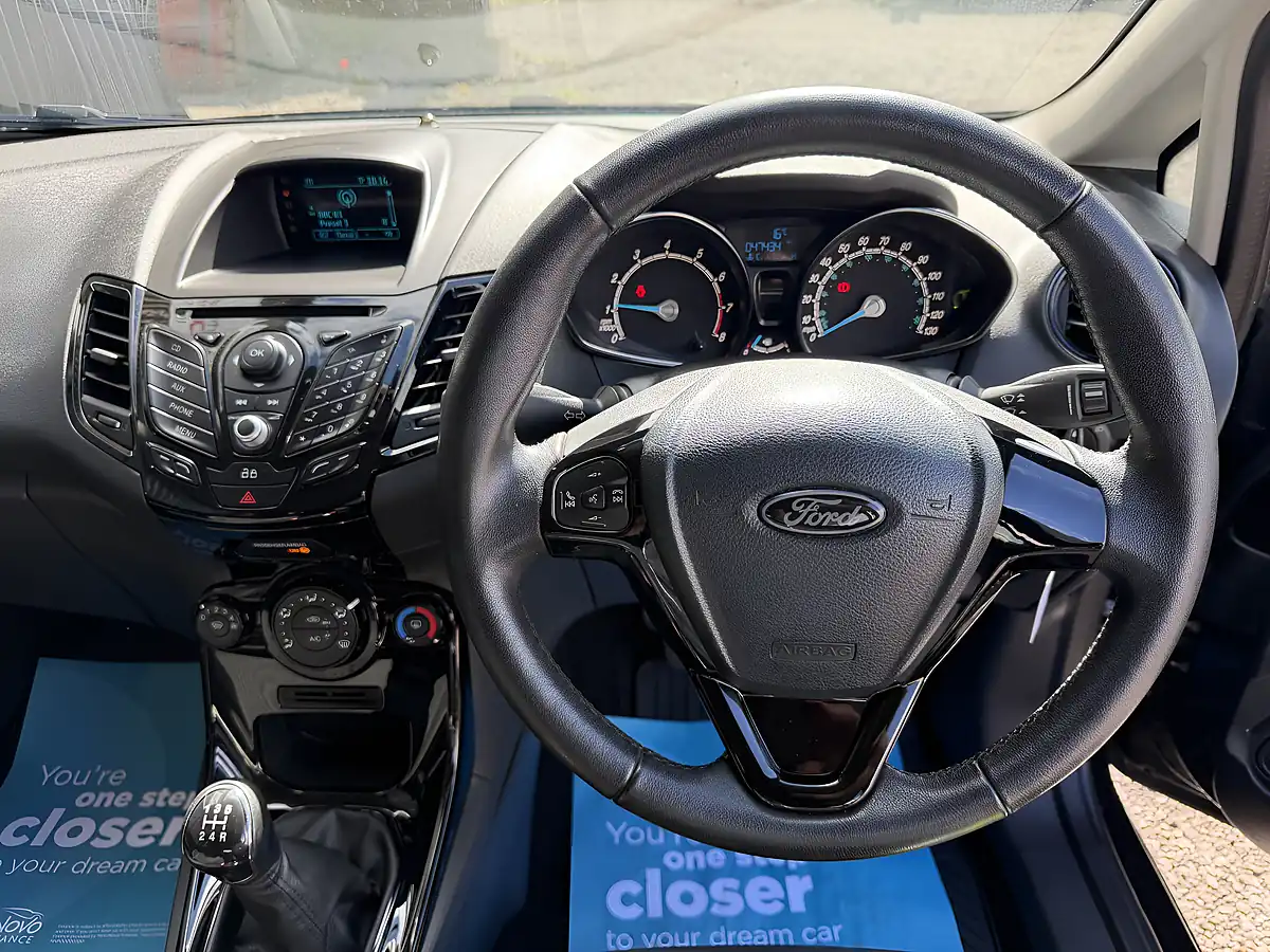 Used 2014 Ford Fiesta Zetec Black - Interior and Exterior details 14