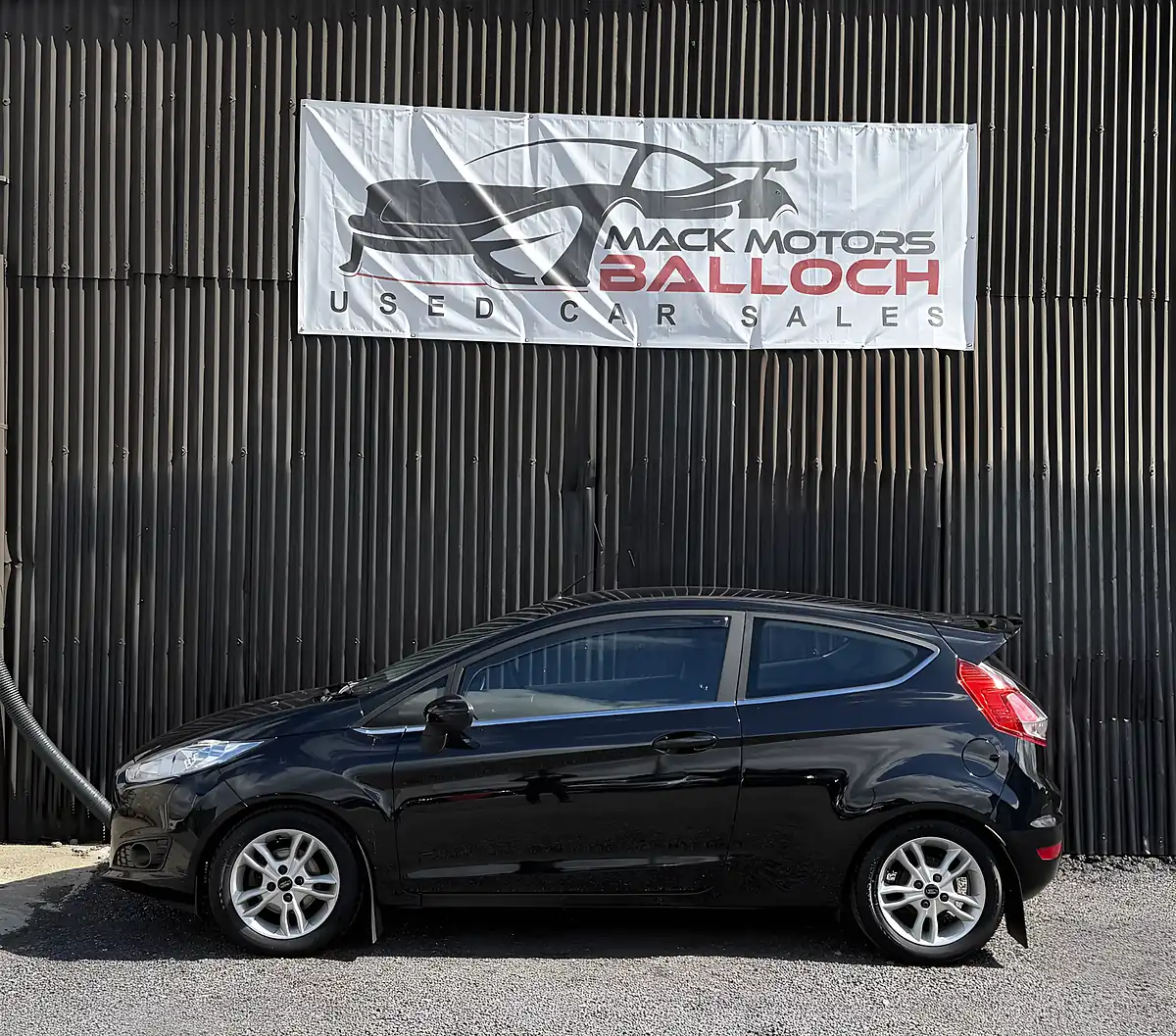 Used 2014 Ford Fiesta Zetec Black - Interior and Exterior details 8