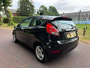 Used 2014 Ford Fiesta Zetec Black - Interior and Exterior details 5