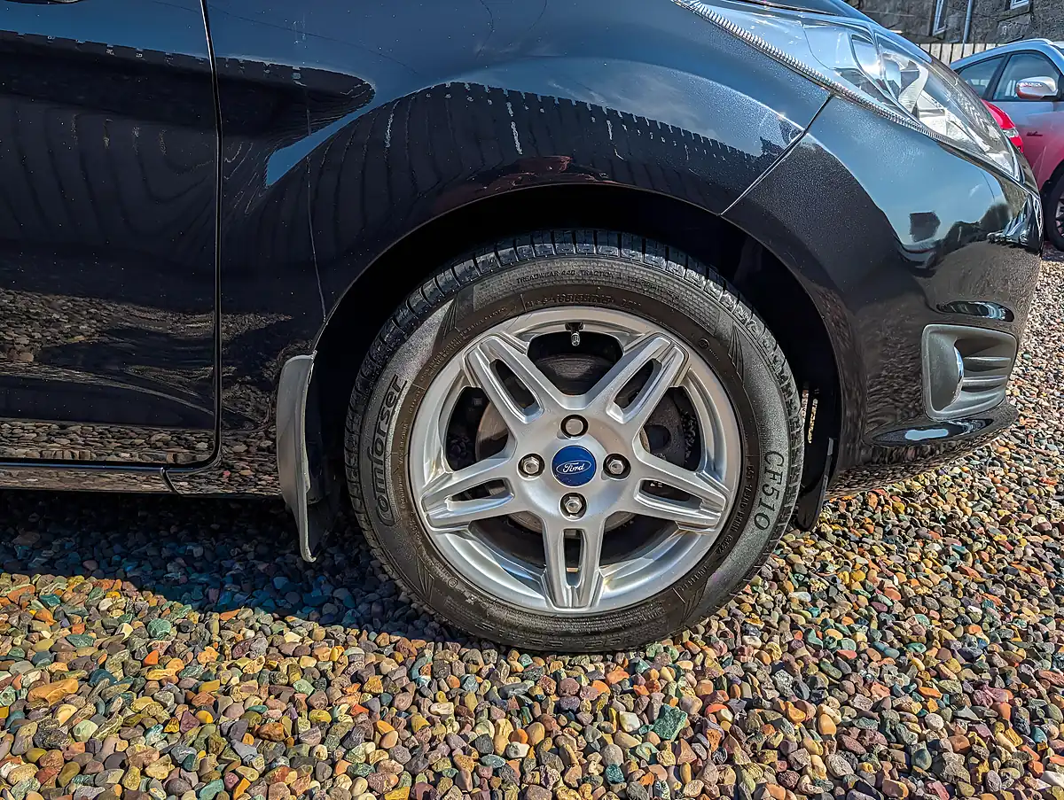 Used 2014 Ford Fiesta Zetec Black - Interior and Exterior details 15