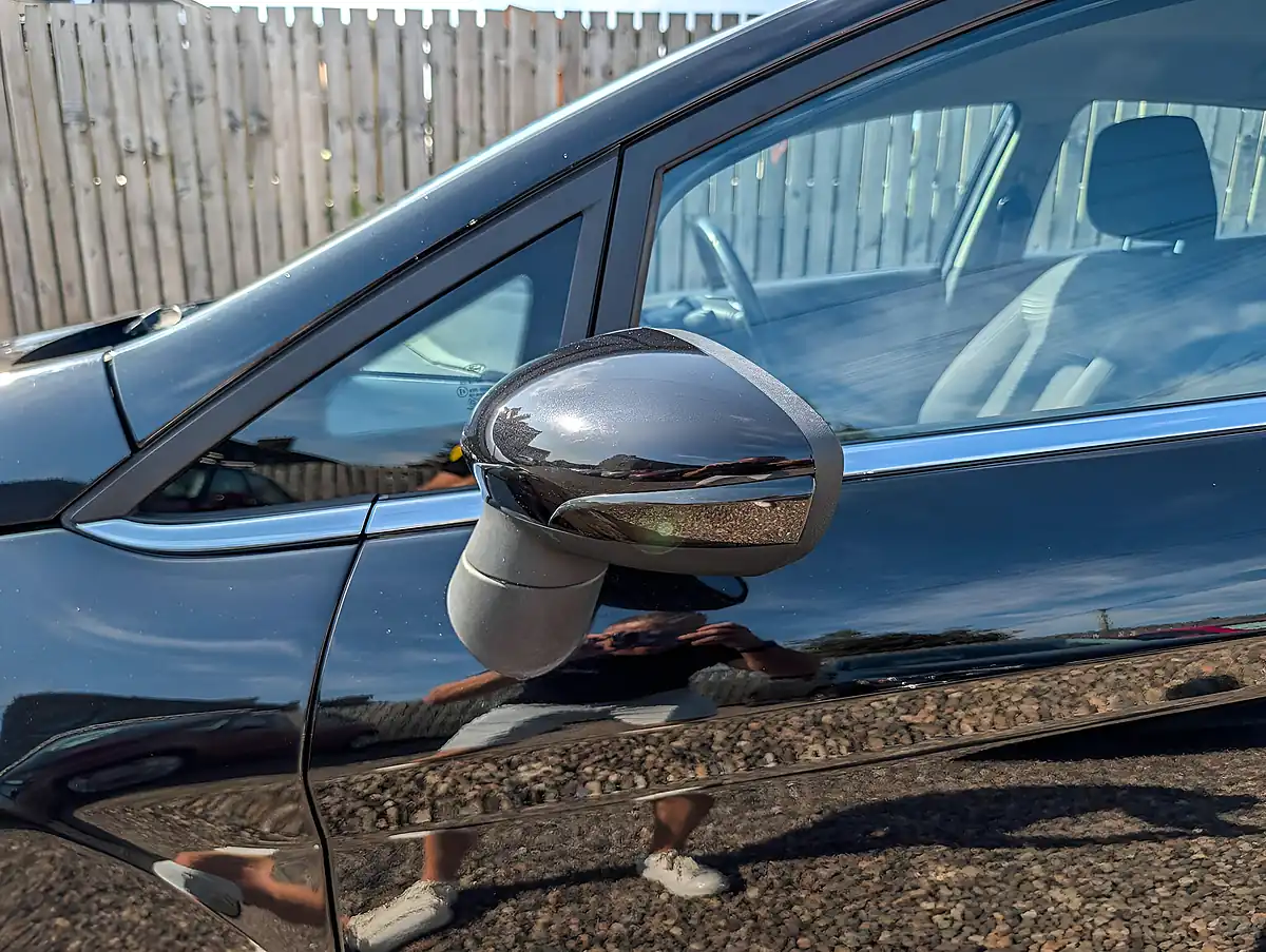 Used 2014 Ford Fiesta Zetec Black - Interior and Exterior details 16