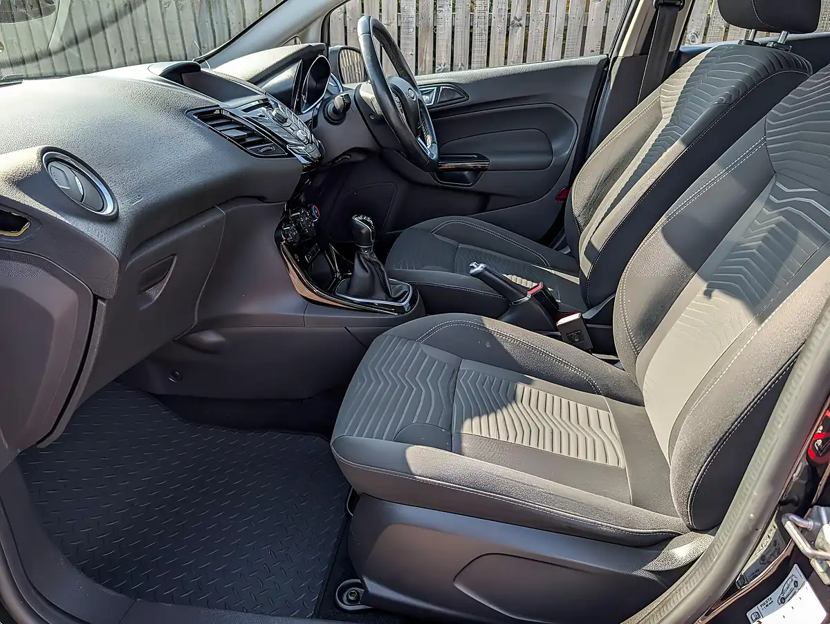 Used 2014 Ford Fiesta Zetec Black - Interior and Exterior details 17
