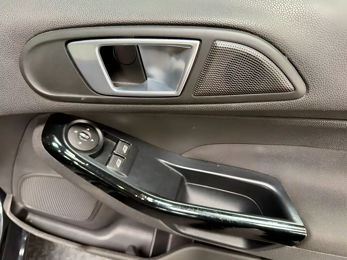 Used 2014 Ford Fiesta Zetec Black - Interior and Exterior details 11