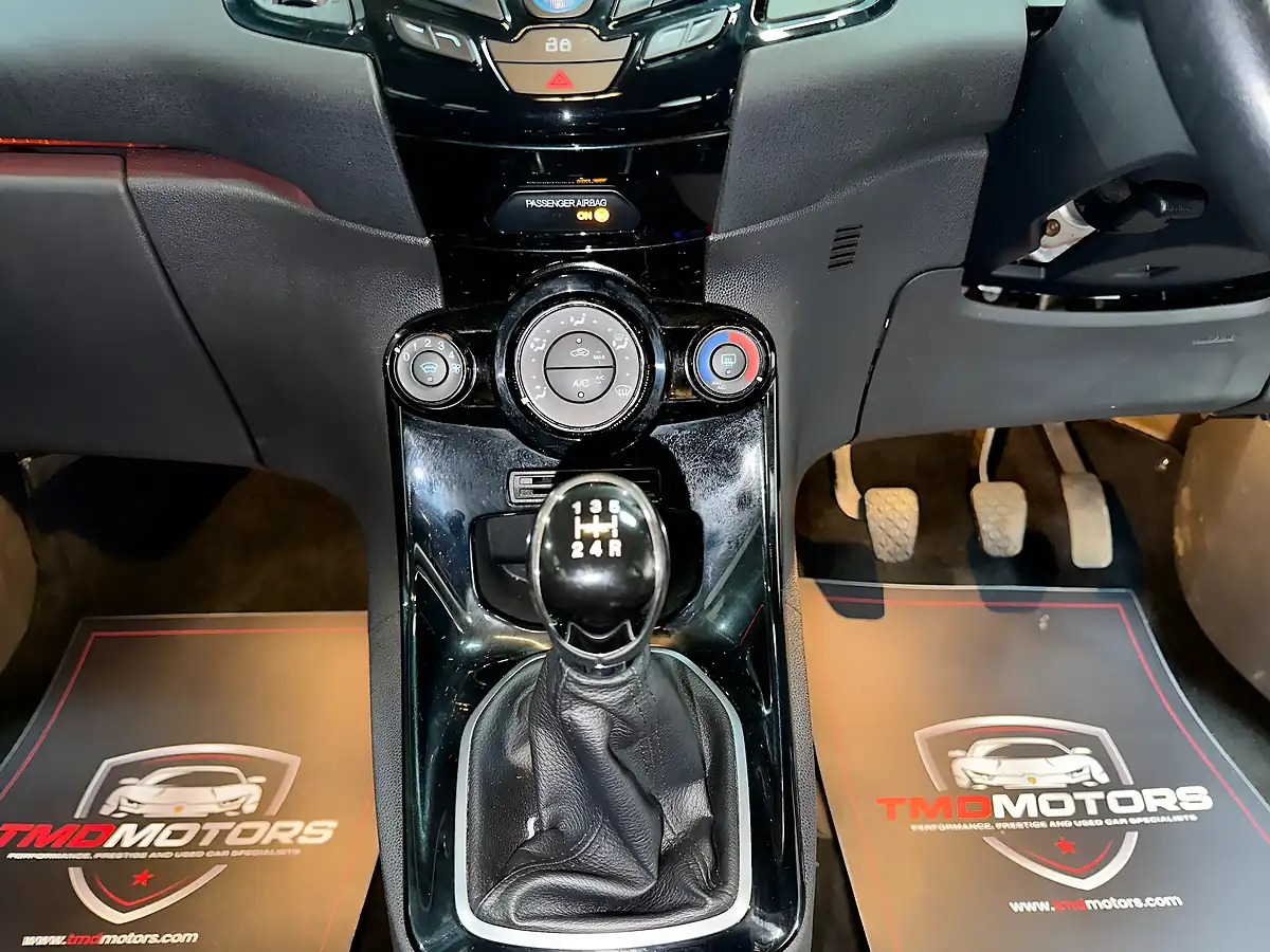 Used 2014 Ford Fiesta Zetec Black - Interior and Exterior details 13