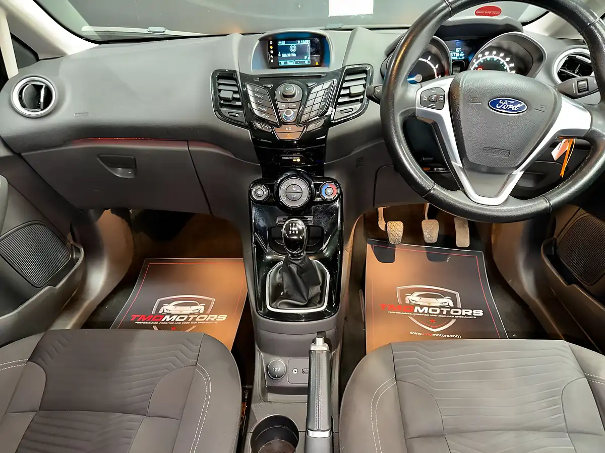 Used 2014 Ford Fiesta Zetec Black - Interior and Exterior details 9