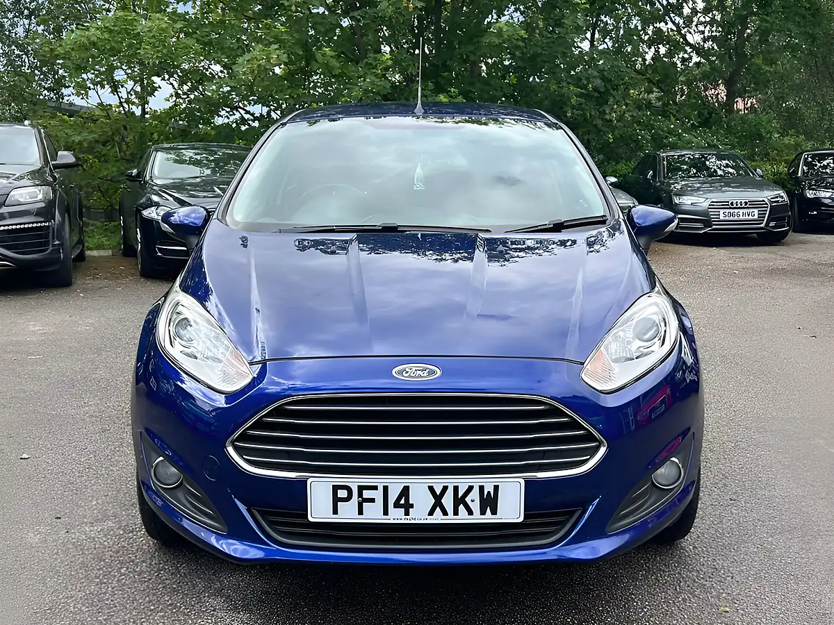 Used 2014 Ford Fiesta Zetec Blue - Interior and Exterior details 11