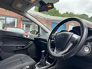 Used 2014 Ford Fiesta Zetec Blue - Interior and Exterior details 13