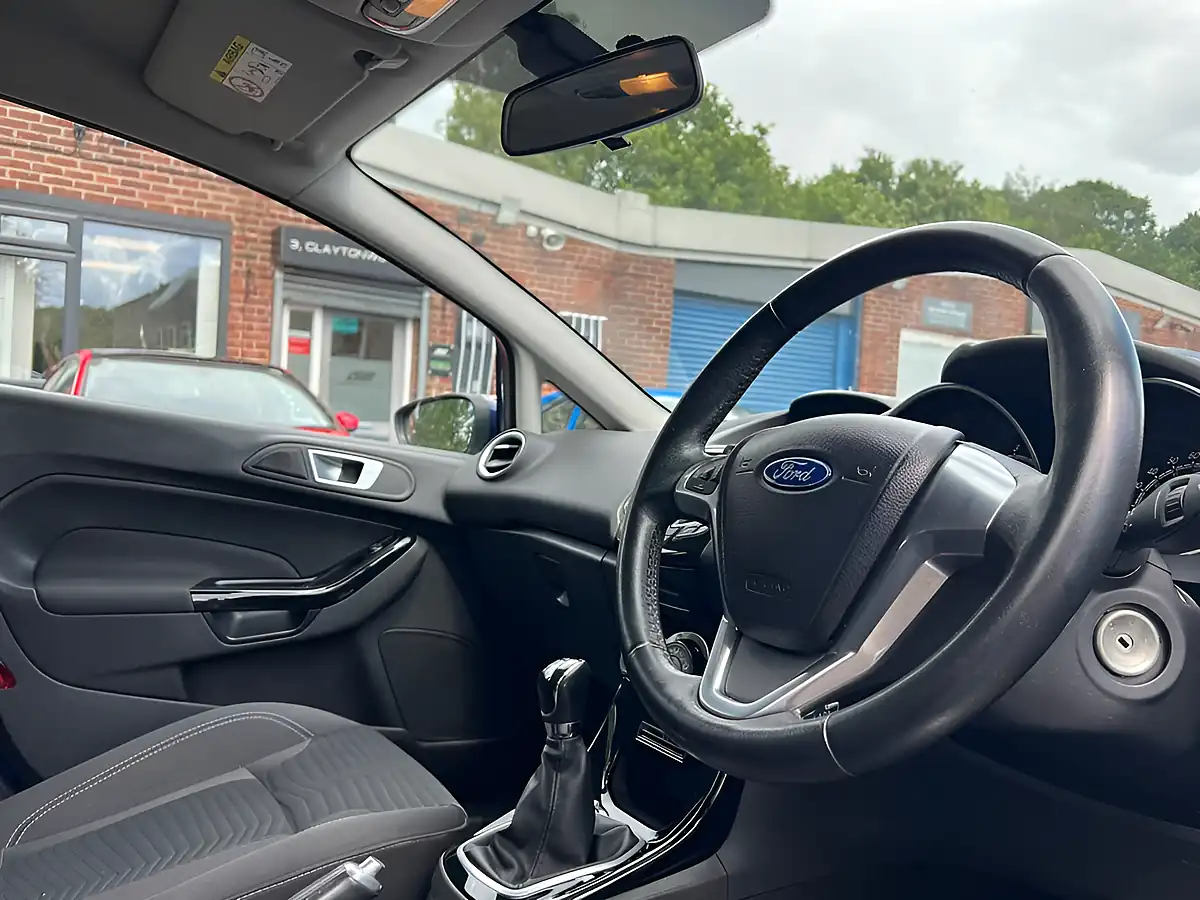 Used 2014 Ford Fiesta Zetec Blue - Interior and Exterior details 13