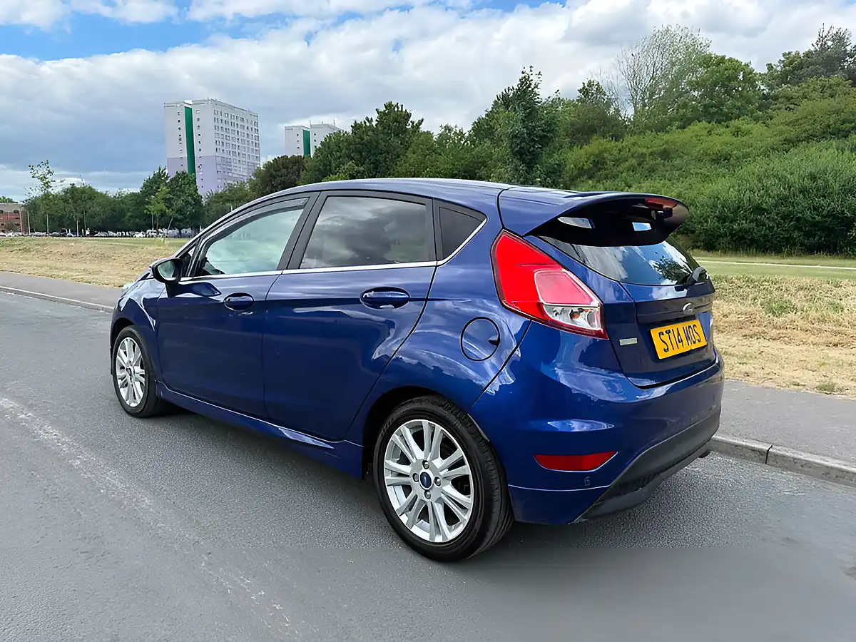 Used 2014 Ford Fiesta Zetec Blue - Interior and Exterior details 4