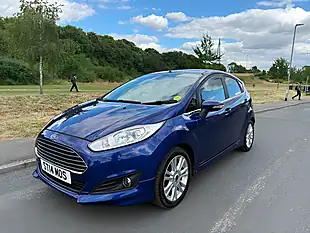 Used 2014 Ford Fiesta Zetec Blue - Interior and Exterior details 5