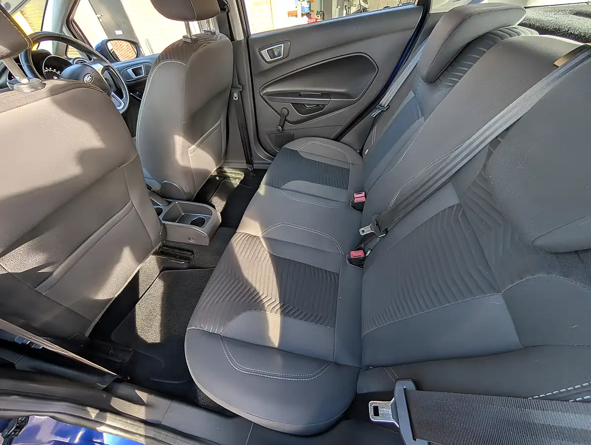 Used 2014 Ford Fiesta Zetec Blue - Interior and Exterior details 11