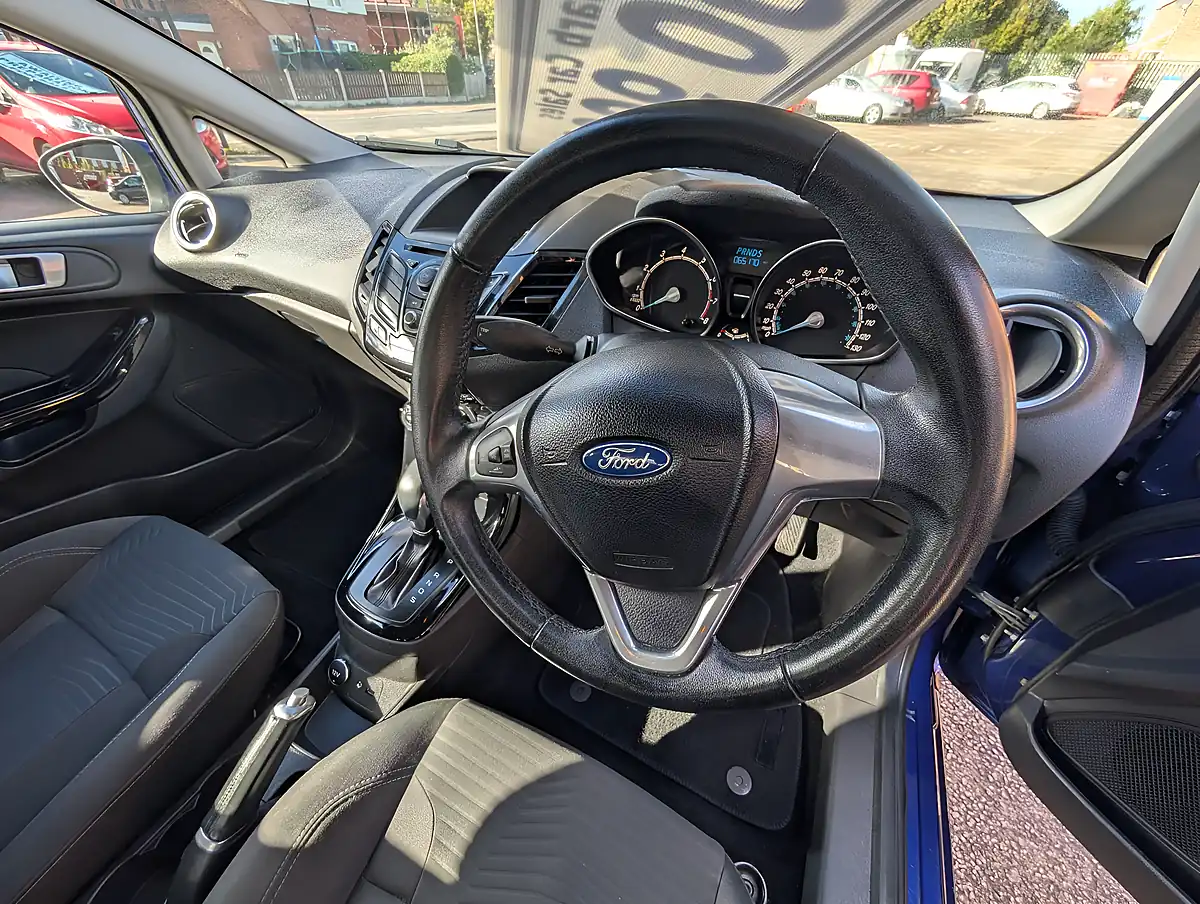 Used 2014 Ford Fiesta Zetec Blue - Interior and Exterior details 13