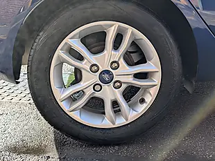 Used 2014 Ford Fiesta Zetec Blue - Interior and Exterior details 7