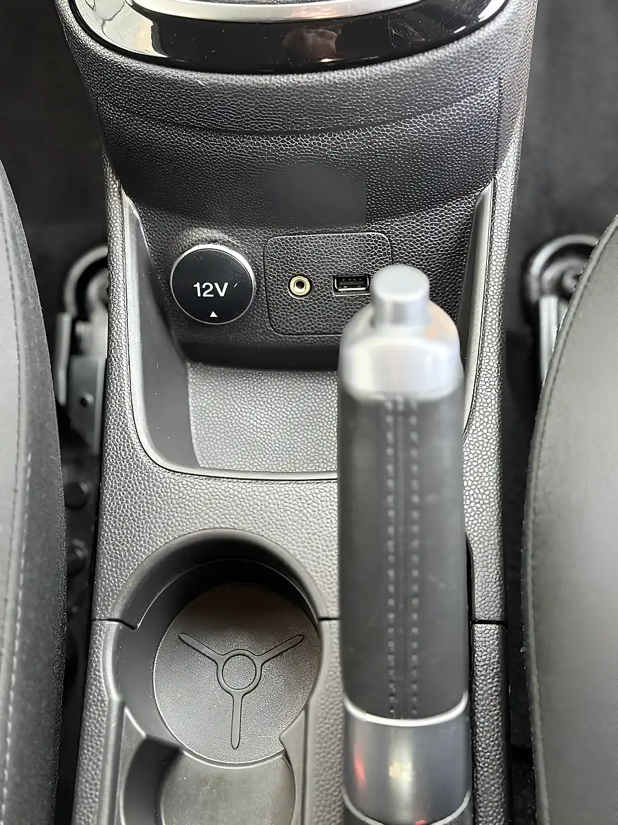 Used 2014 Ford Fiesta Zetec Blue - Interior and Exterior details 16