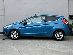 Used 2014 Ford Fiesta Zetec Blue - Interior and Exterior details 6