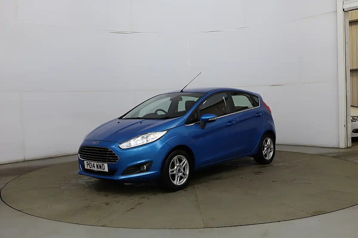 Used 2014 Ford Fiesta Zetec Blue - Interior and Exterior details 3