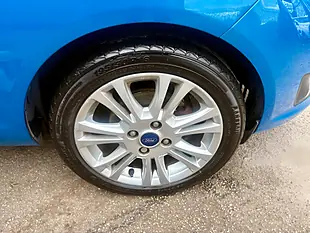 Used 2014 Ford Fiesta Zetec Candy Blue - Interior and Exterior details 18