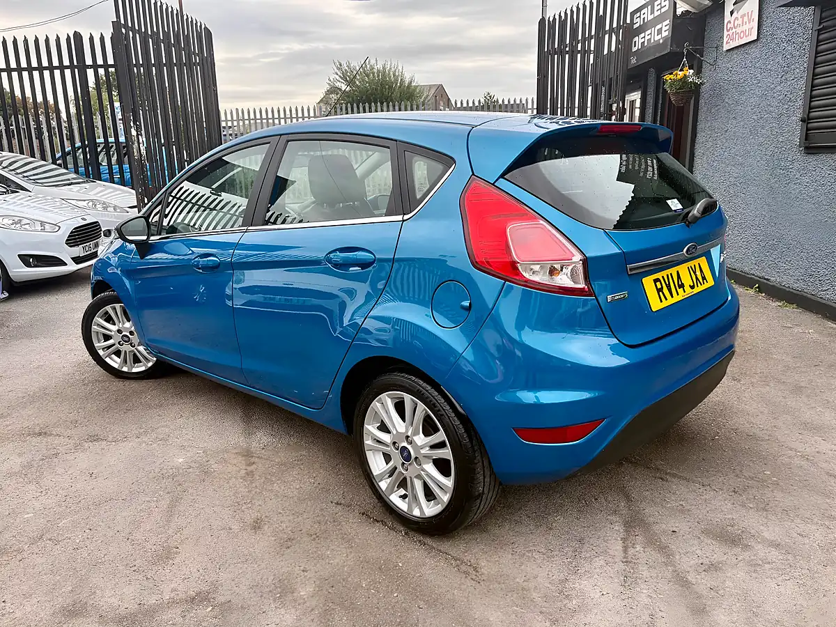 Used 2014 Ford Fiesta Zetec Candy Blue - Interior and Exterior details 2