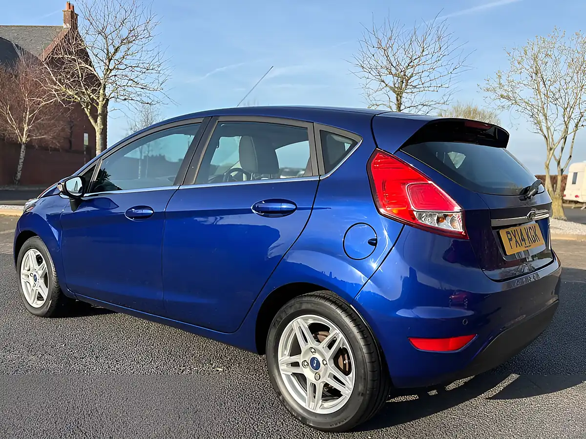 Used 2014 Ford Fiesta Zetec Deep Impact Blue - Interior and Exterior details 15