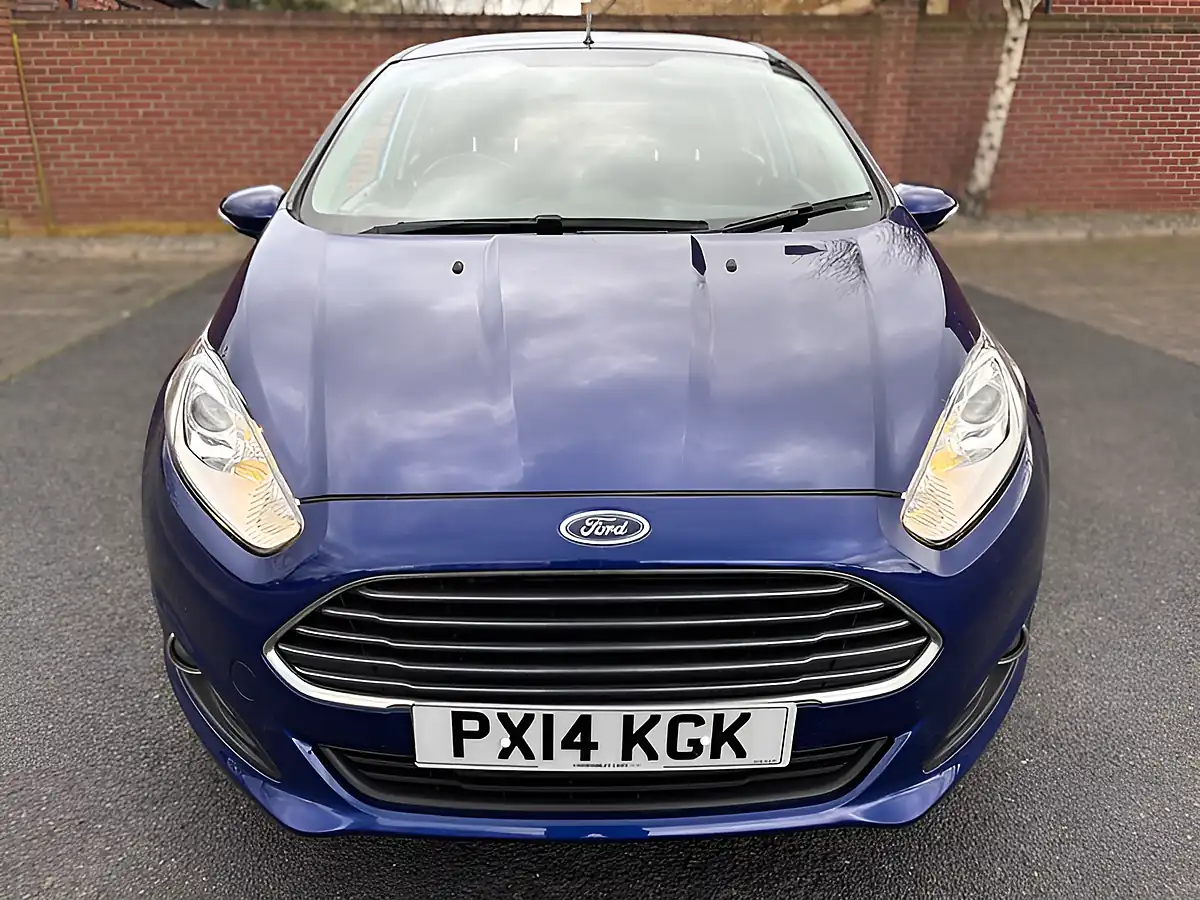 Used 2014 Ford Fiesta Zetec Deep Impact Blue - Interior and Exterior details 6