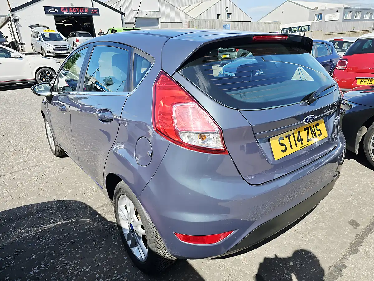 Used 2014 Ford Fiesta Zetec Grey - Interior and Exterior details 3