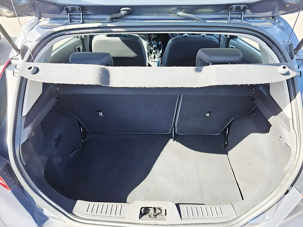 Used 2014 Ford Fiesta Zetec Grey - Interior and Exterior details 7