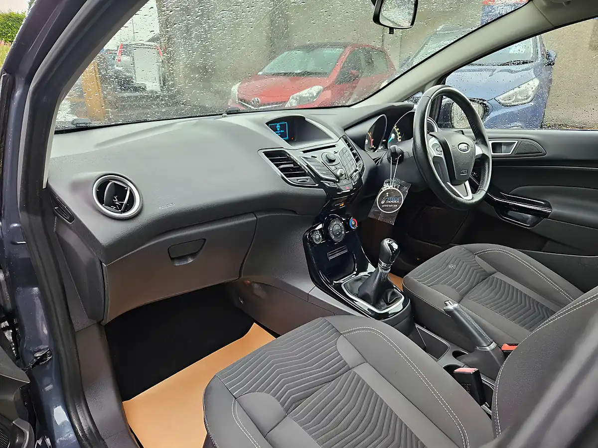Used 2014 Ford Fiesta Zetec Grey - Interior and Exterior details 13