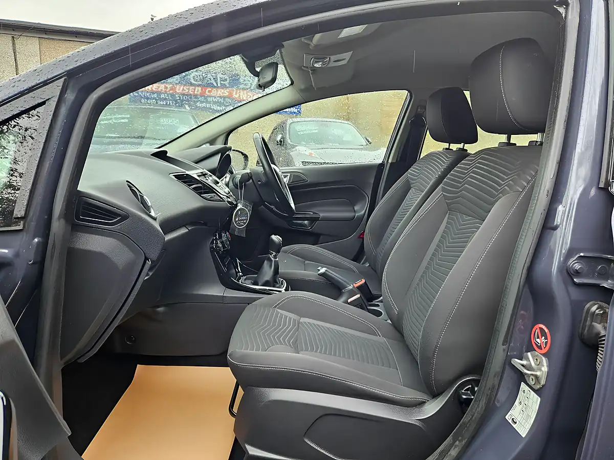 Used 2014 Ford Fiesta Zetec Grey - Interior and Exterior details 18