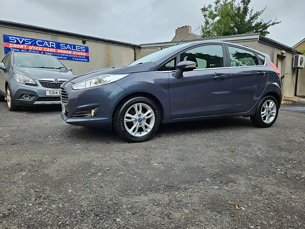 Used 2014 Ford Fiesta Zetec Grey - Interior and Exterior details 3
