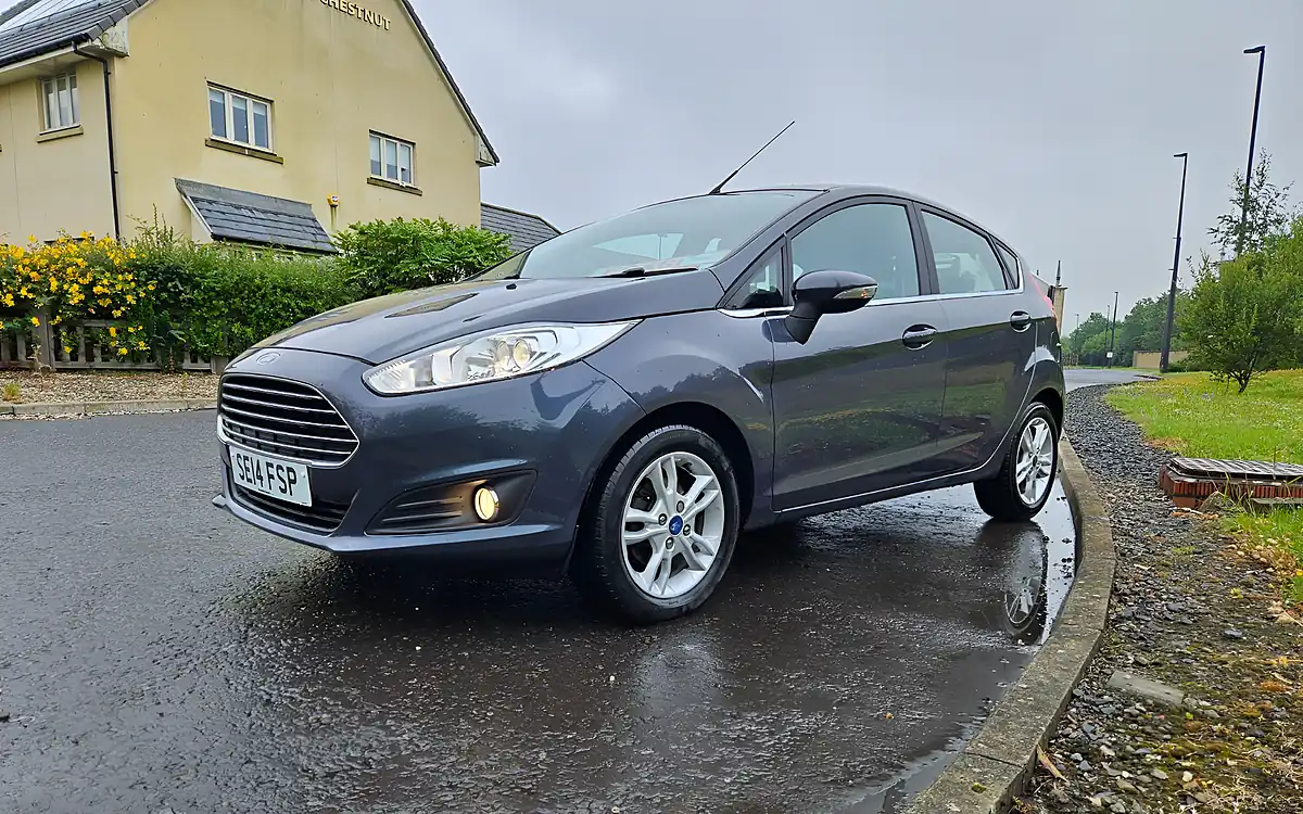 Used 2014 Ford Fiesta Zetec Grey - Interior and Exterior details 7