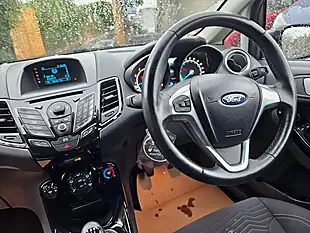 Used 2014 Ford Fiesta Zetec Grey - Interior and Exterior details 9