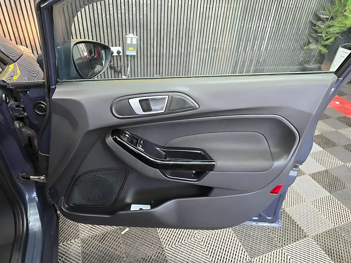 Used 2014 Ford Fiesta Zetec Grey - Interior and Exterior details 14