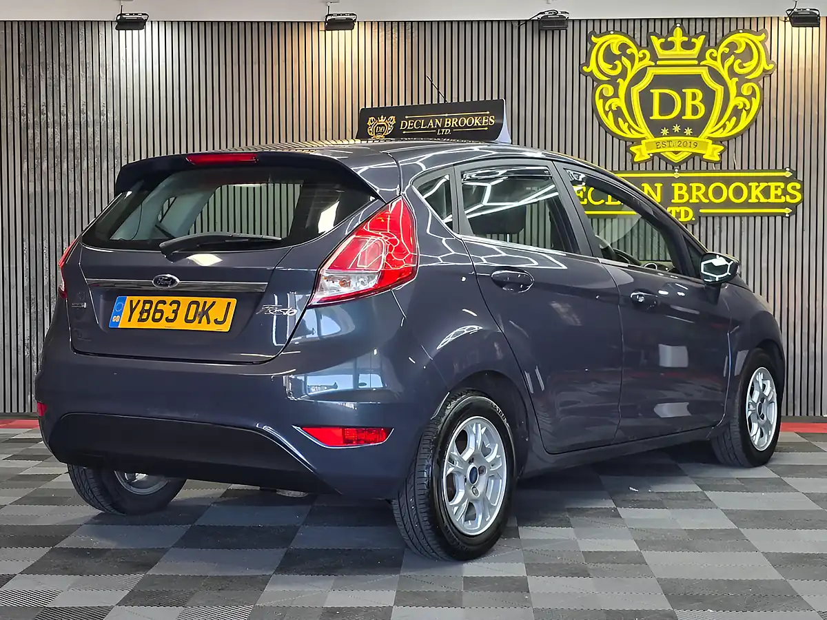 Used 2014 Ford Fiesta Zetec Grey - Interior and Exterior details 3