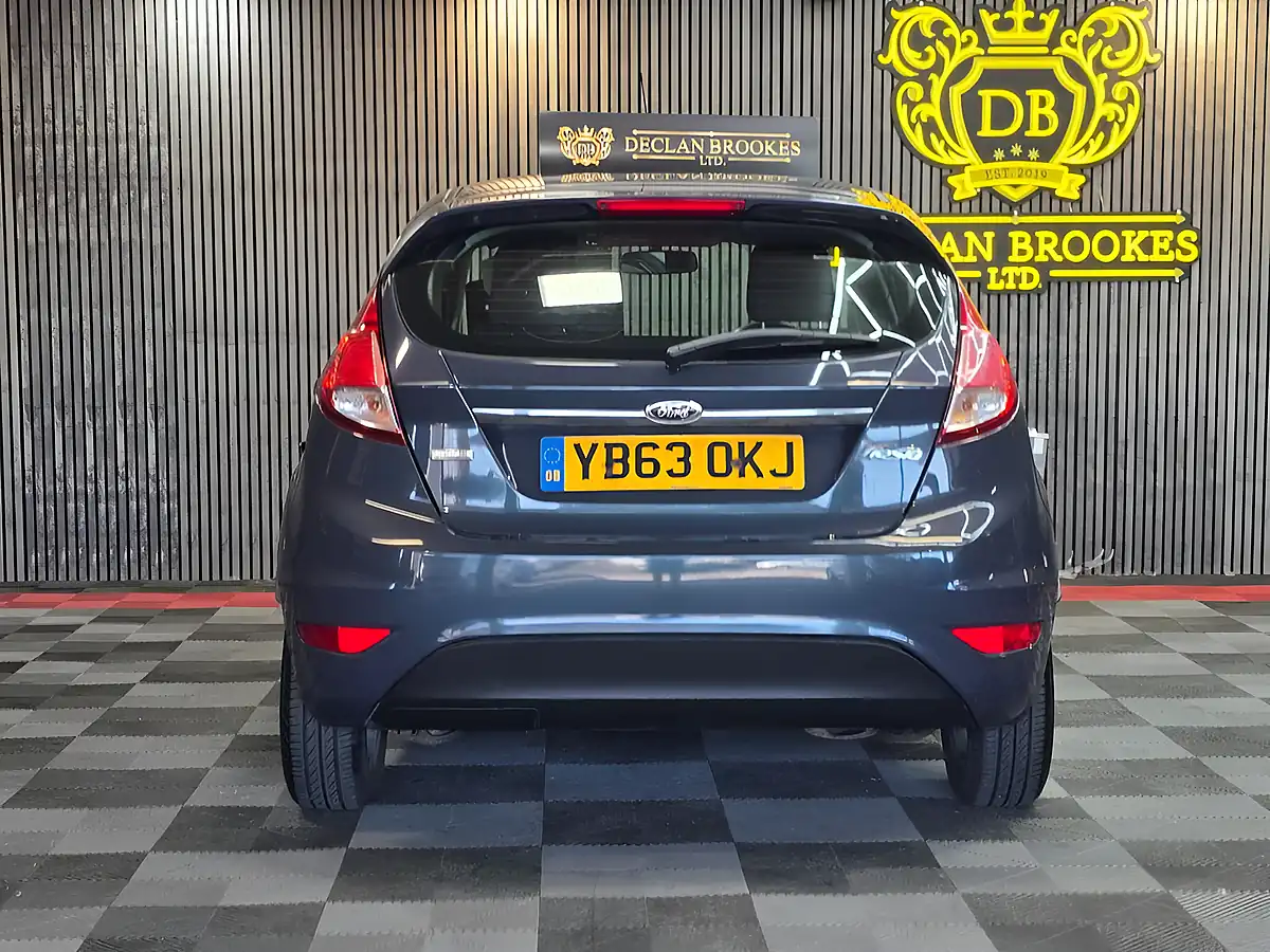 Used 2014 Ford Fiesta Zetec Grey - Interior and Exterior details 4